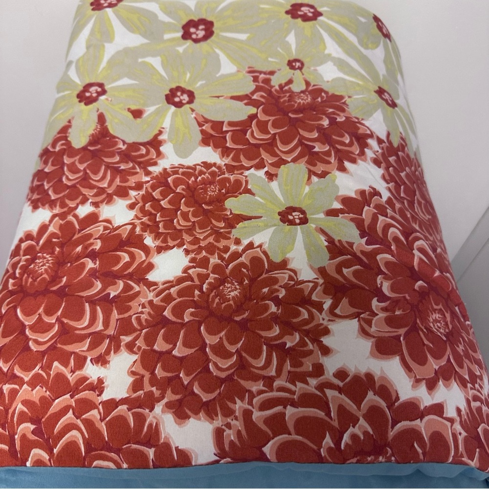 Twin Size Floral Quilted Lightweight Comforter Bedspread Blanket